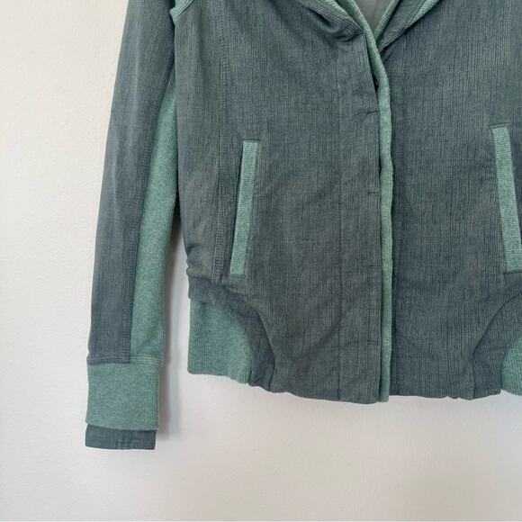 Lululemon To Class Jacket in Earl Grey/Deep Shore - Picture 10 of 14